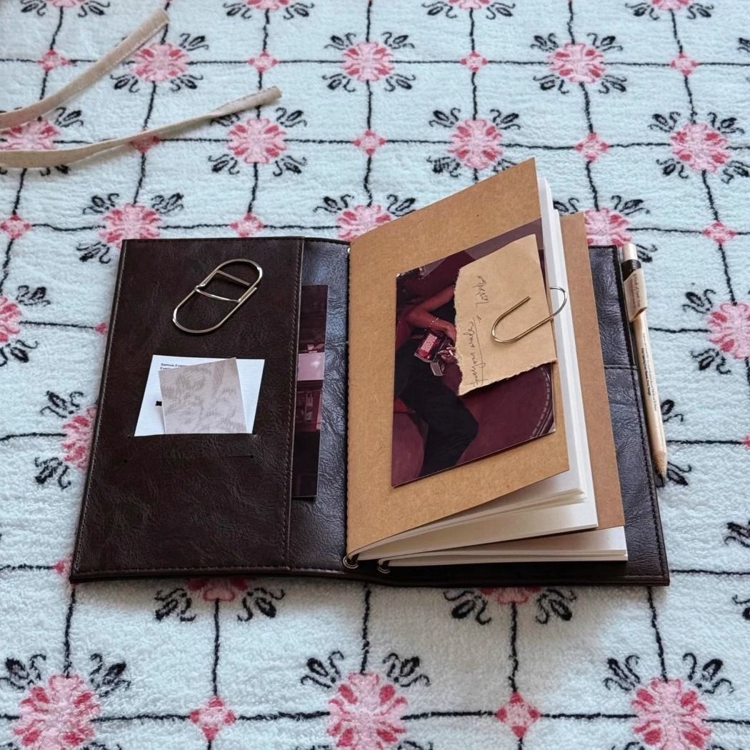 دفتر ملاحظات أسود عتيق من الجل - مراجعة Vintage Leather Journal Notebook وسعره